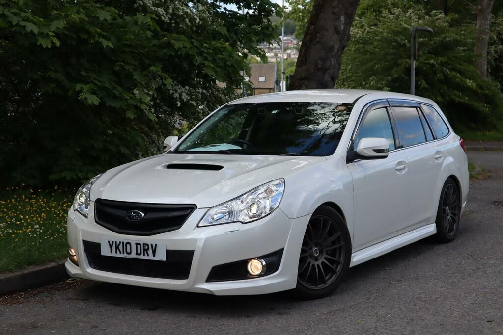 Subaru Legacy Se Red #28