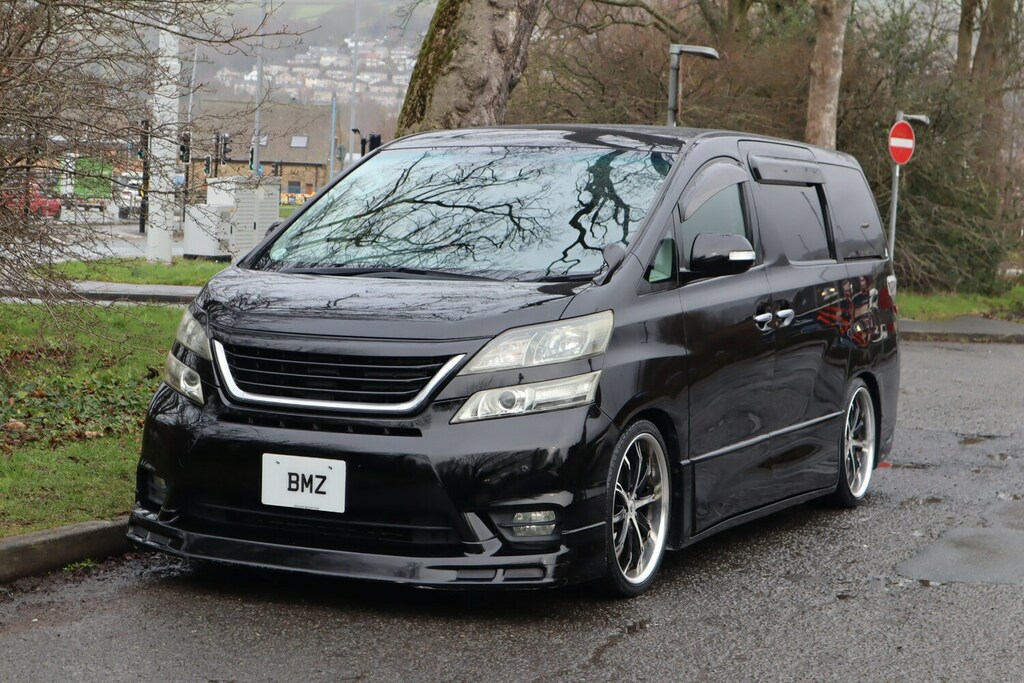 Toyota Vellfire 2.4 Auto 5d Black #7
