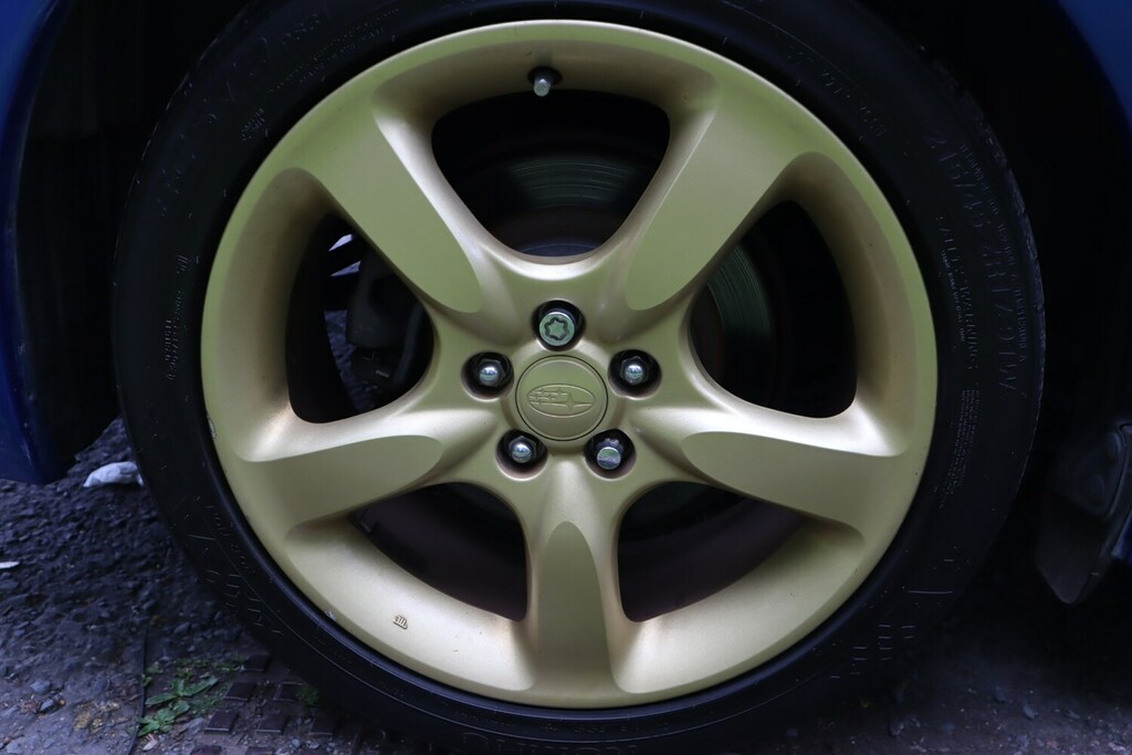 Subaru Legacy R Grey #22