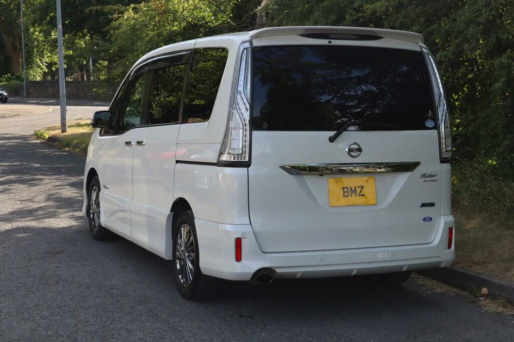 Nissan Serena 2.0 S-hybrid Autec Rider 8S White #5