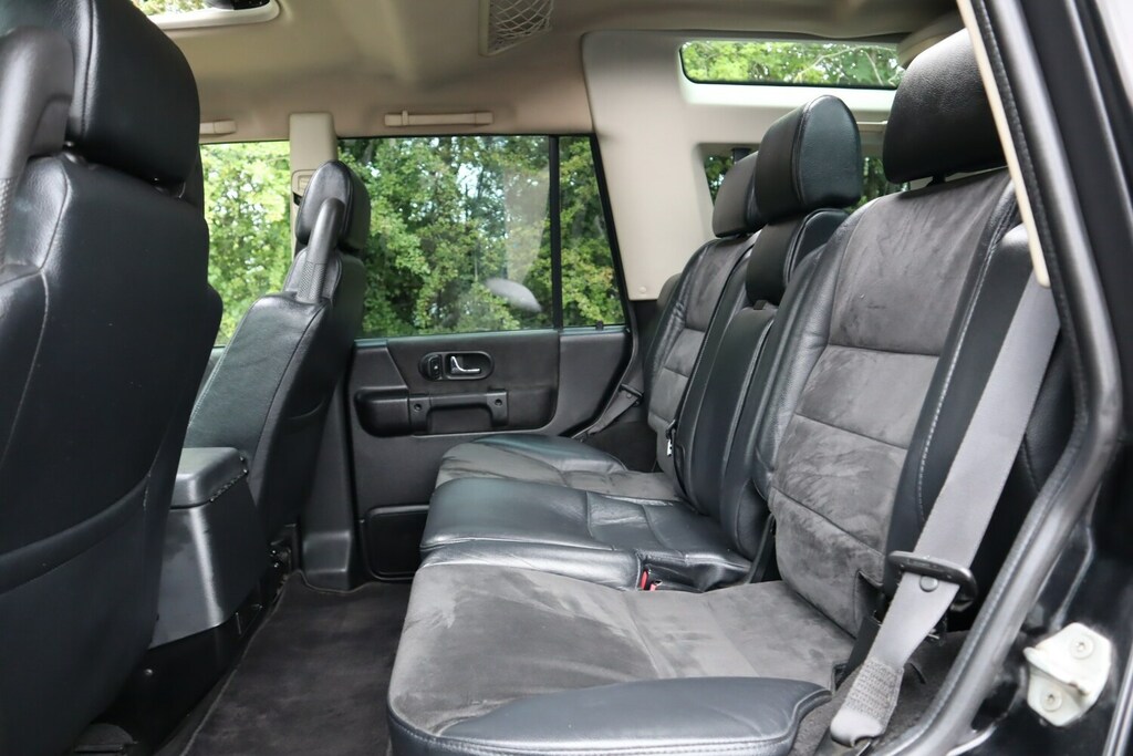 Land Rover Discovery Suv Black #11