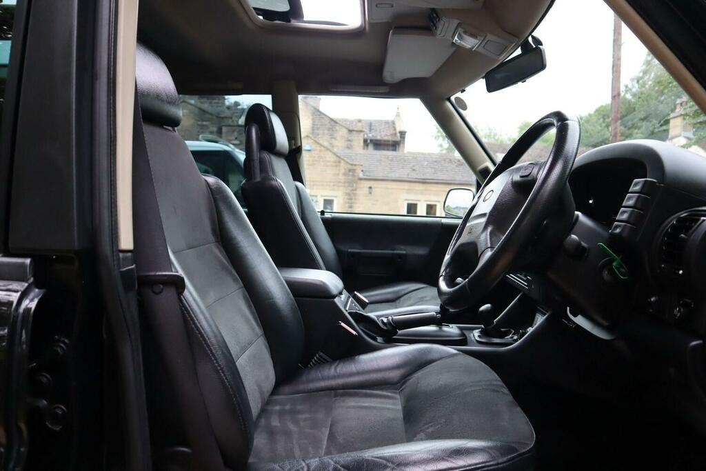 Land Rover Discovery Suv Black #9