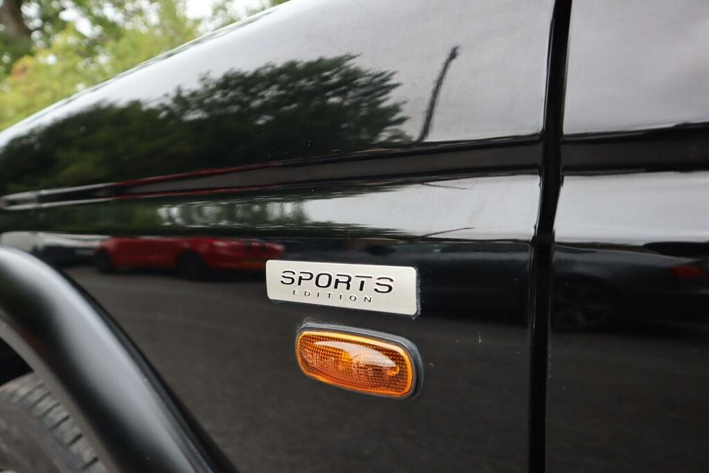 Land Rover Discovery Suv Black #24