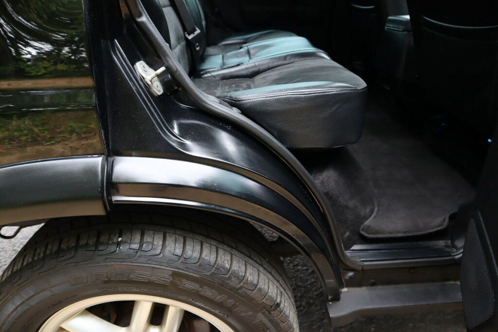 Land Rover Discovery Suv Black #21