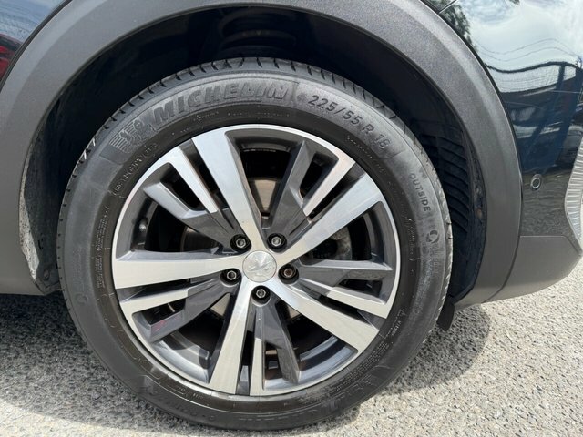 Peugeot 3008 Puretech Eat8 Allure Premium #8