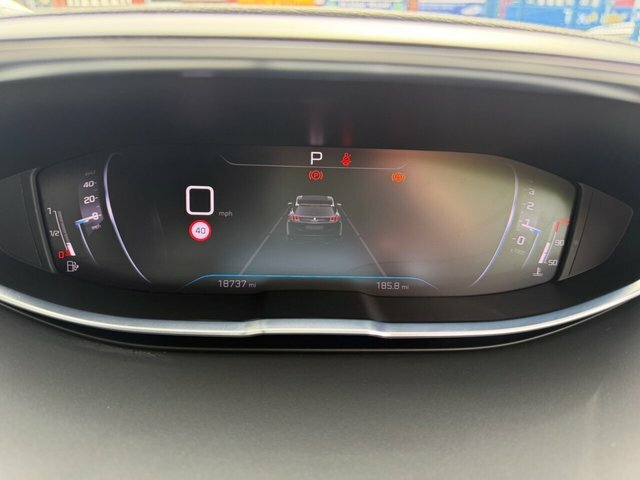 Peugeot 3008 Puretech Eat8 Allure Premium #14