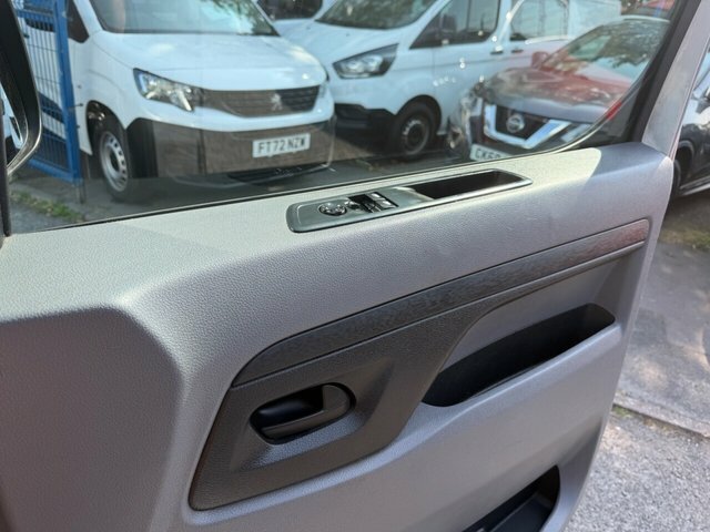 Citroen Dispatch Bluehdi 1000 Enterprise Pro M White #15