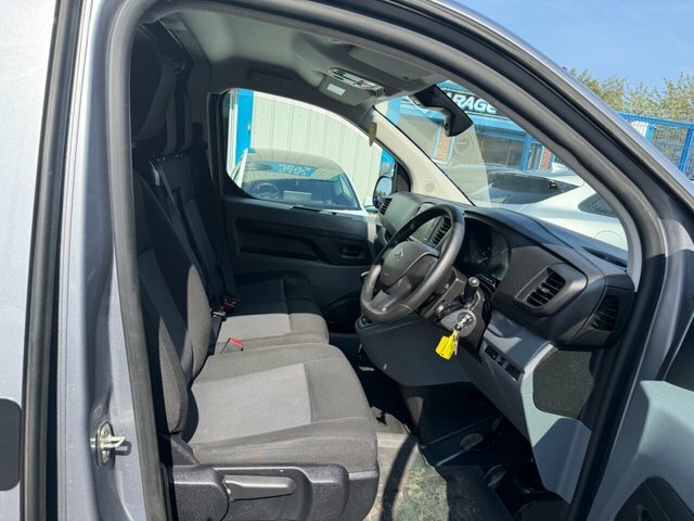 Citroen Dispatch Bluehdi 1000 Enterprise Pro M White #9