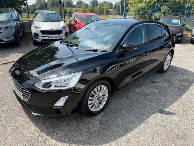 Ford Focus 2019 1.0T Ecoboost Titanium Hatchback M Black #5