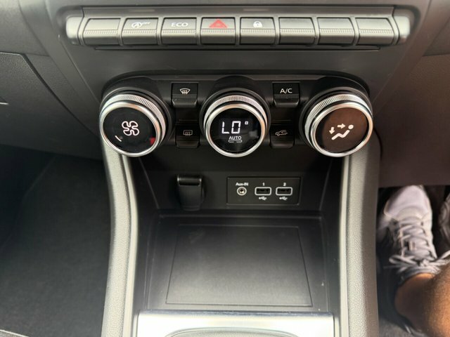 Renault Captur 1.0 Tce 90 Se Limited Black #16