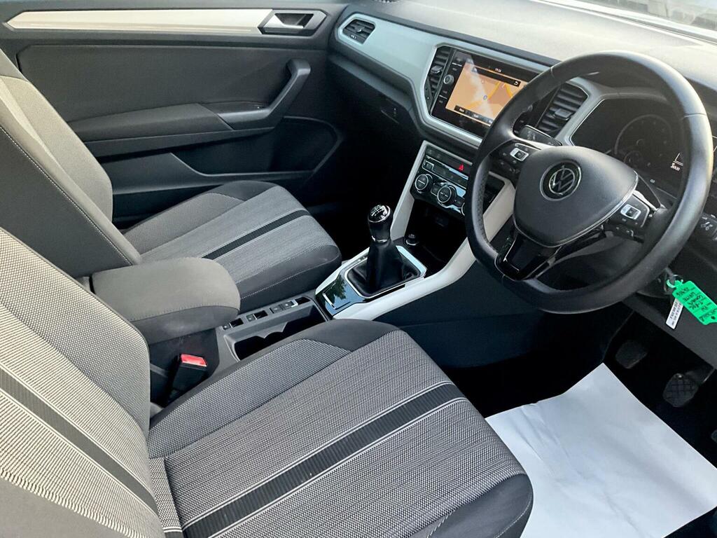 Volkswagen T-Roc Black #11