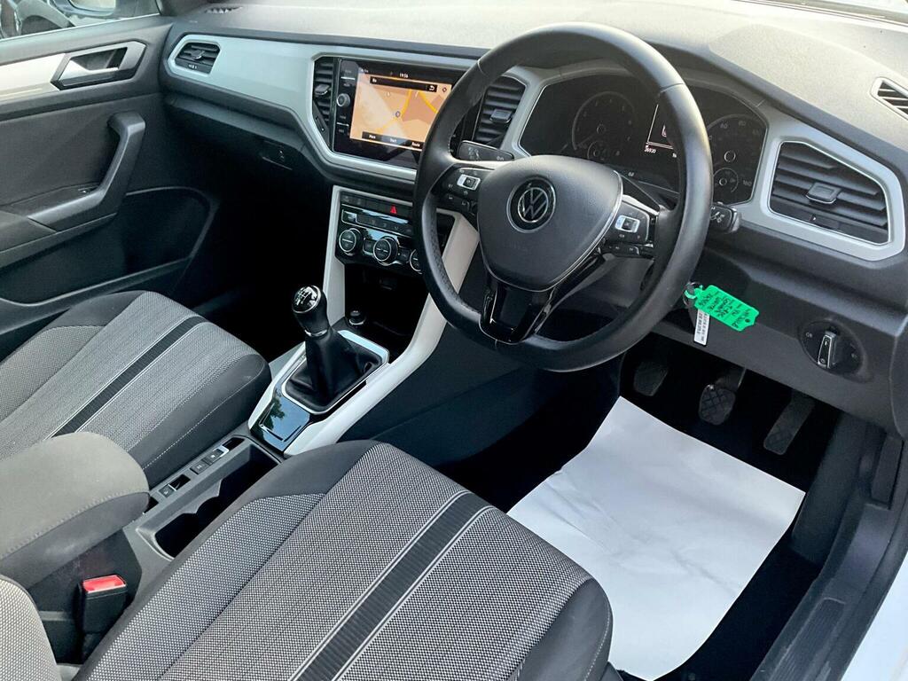 Volkswagen T-Roc Black #12