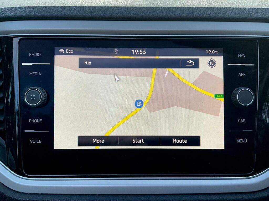 Volkswagen T-Roc Black #8