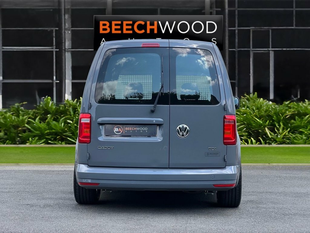 Volkswagen Caddy 2018 2.0 Tdi C20 Bluemotion Tech Trendline Panel V EJ18EFH Grey #4