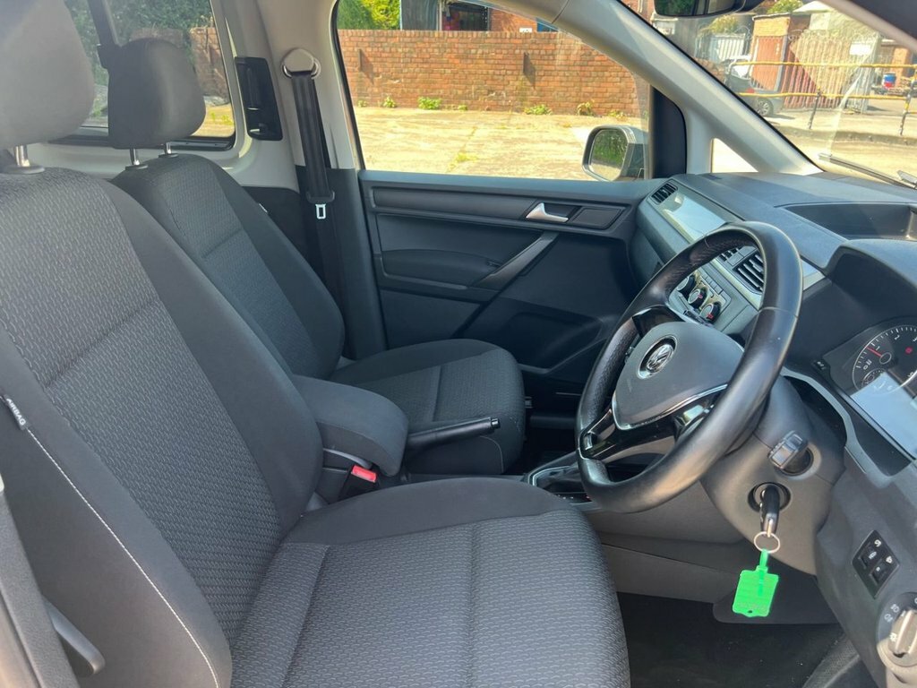 Volkswagen Caddy Maxi Life C20 Life Tdi Green #13