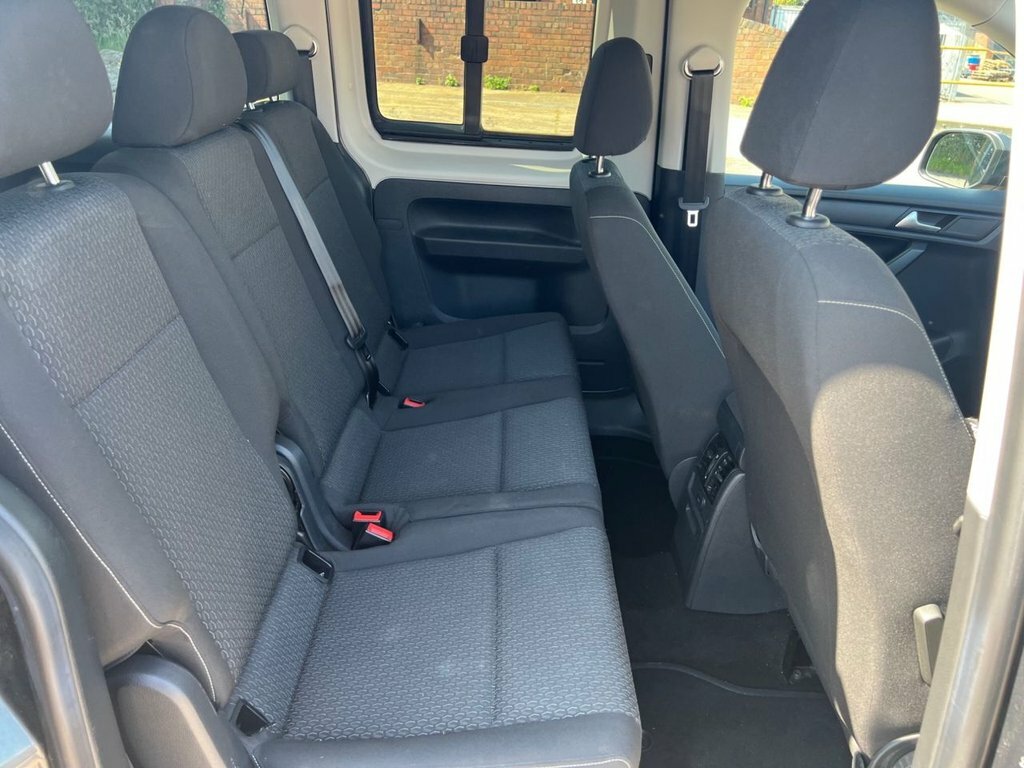 Volkswagen Caddy Maxi Life C20 Life Tdi Green #15