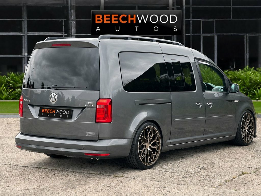 Volkswagen Caddy Maxi Life C20 Life Tdi Green #7