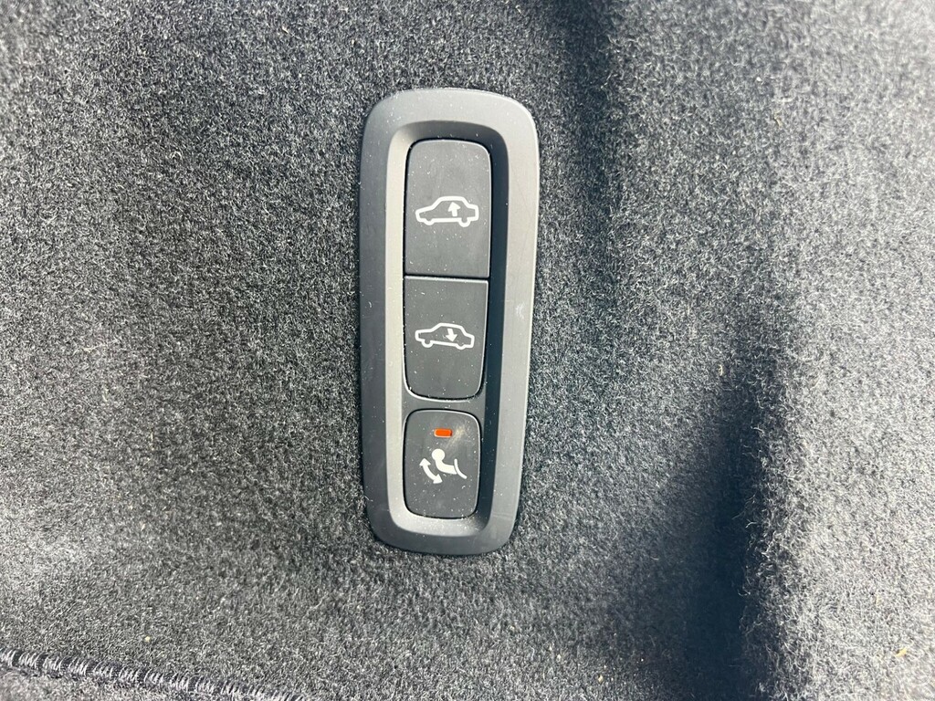 Volvo XC60 Volvo Estate 2.0 T6 Rc Phev Inscription Expression Grey #19