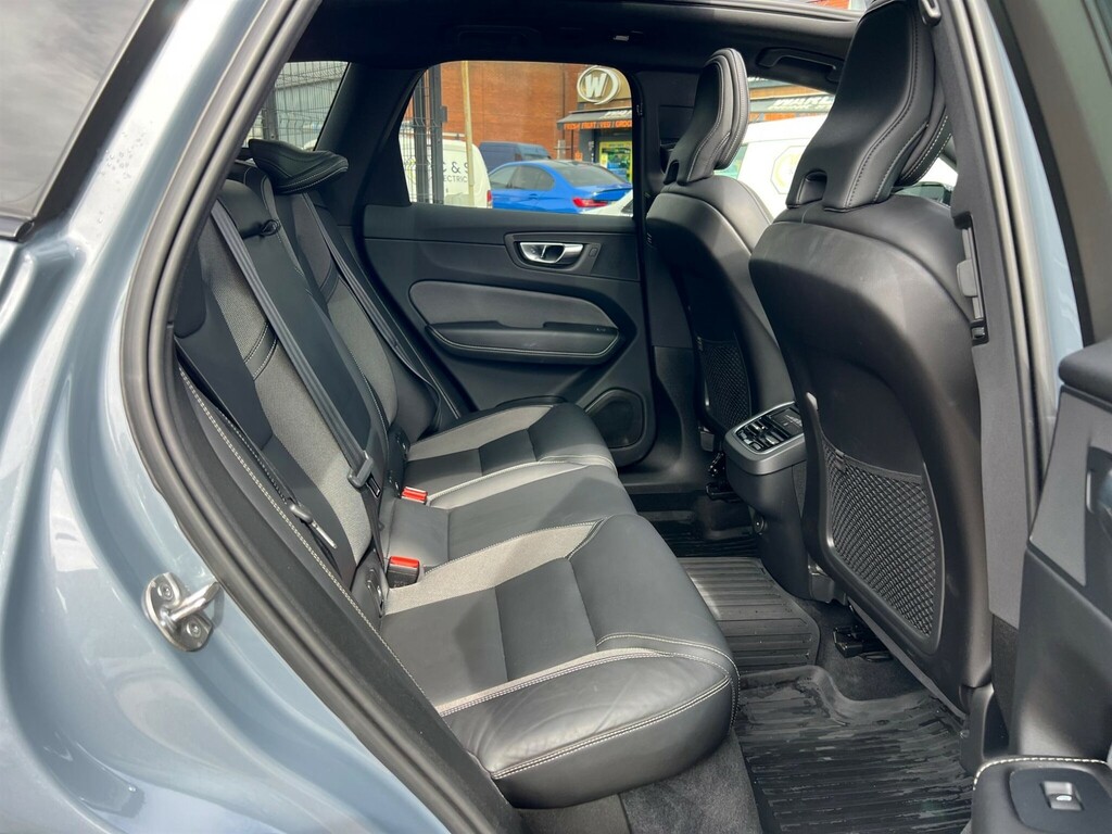 Volvo XC60 Volvo Estate 2.0 T6 Rc Phev Inscription Expression Grey #16