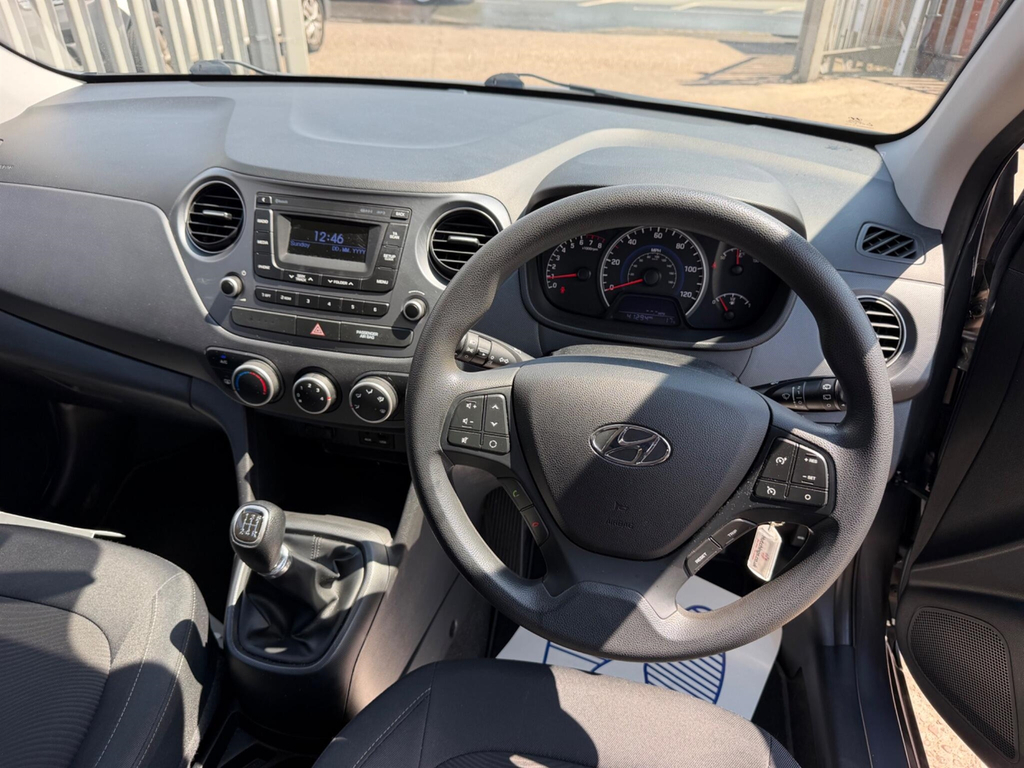 Hyundai I10 1.0 Go Se Hatchback Euro 6 66 White #12