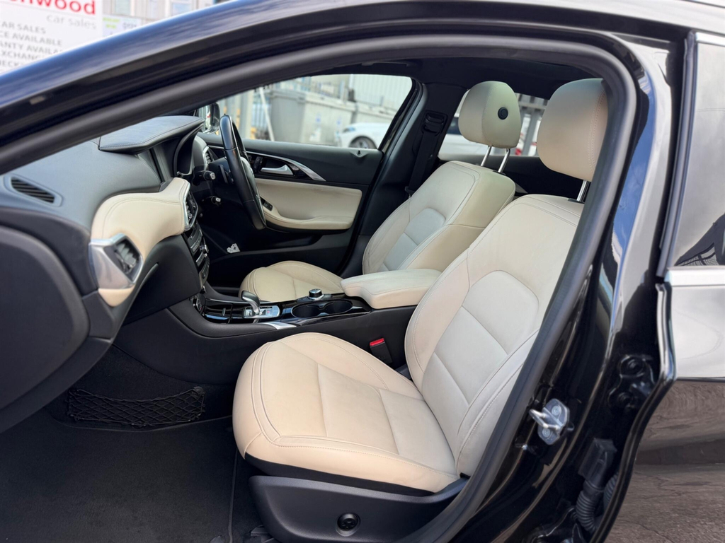 Infiniti QX30 2.2D Luxe Tech Dct Grey #15