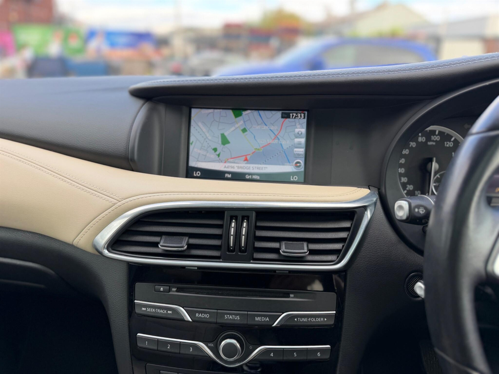 Infiniti QX30 2.2D Luxe Tech Dct Grey #24