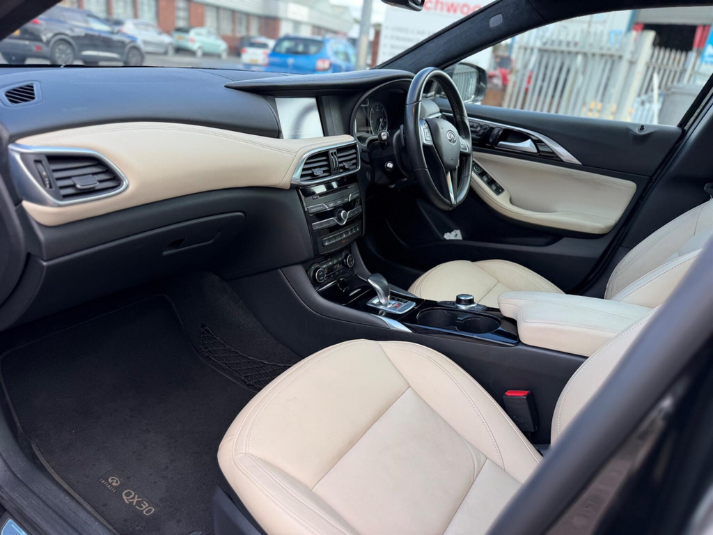 Infiniti QX30 2.2D Luxe Tech Dct Grey #14