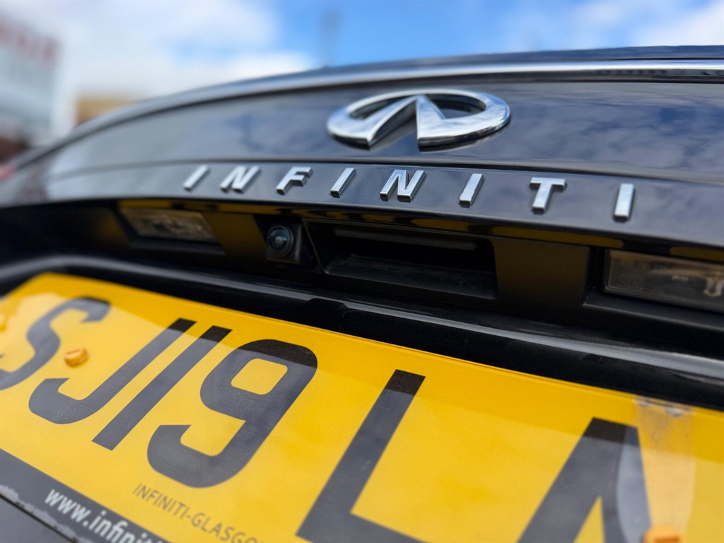 Infiniti QX30 2.2D Luxe Tech Dct Grey #22