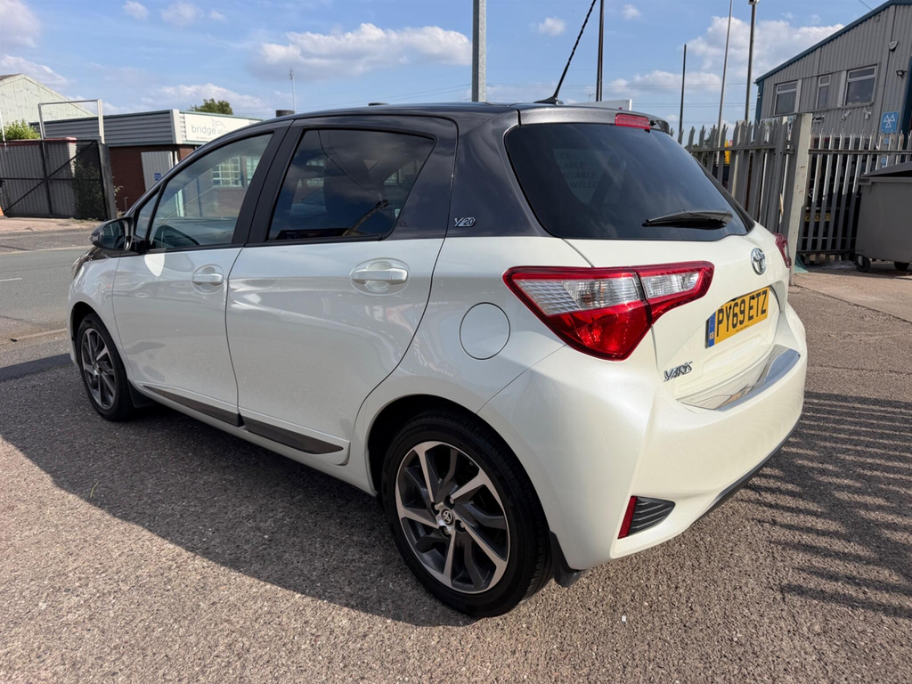 Toyota Yaris 1.5 Vvt-i Y20 Euro 6 White #4