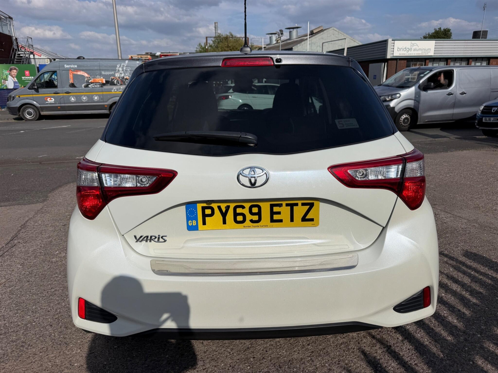 Toyota Yaris 1.5 Vvt-i Y20 Euro 6 White #5