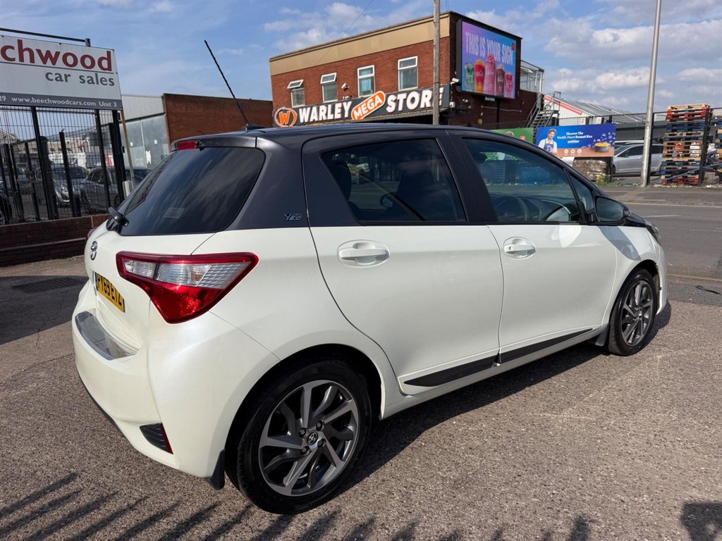 Toyota Yaris 1.5 Vvt-i Y20 Euro 6 White #3
