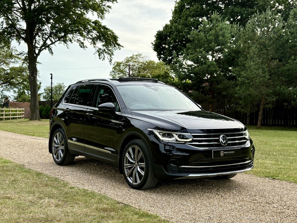 Volkswagen Tiguan Suv 1.5 Tsi Elegance 202121 Black
