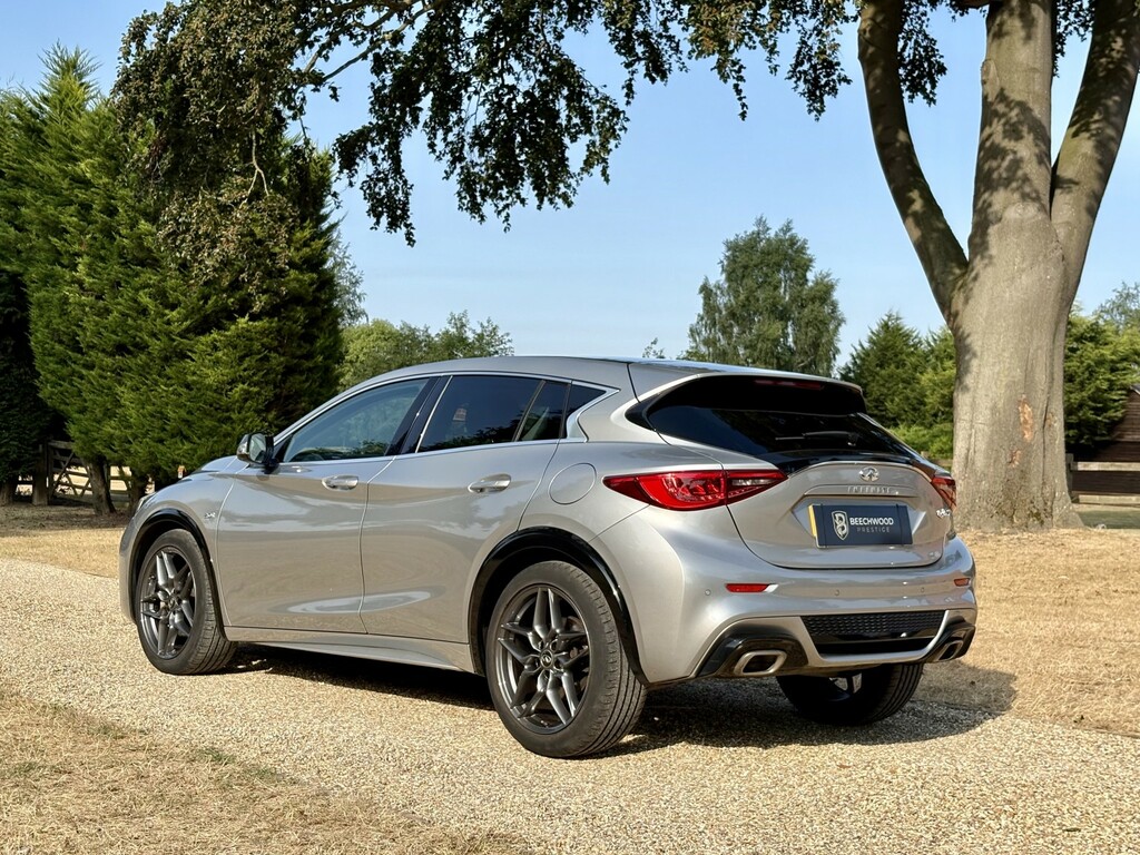 Infiniti Q30 Hatchback 2.0 T Sport 201969 Grey #2