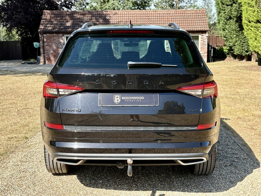 Skoda Kodiaq 2.0 Tdi Sportline Black #4