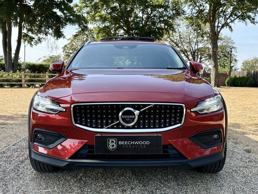 Volvo V60 Cross Country Estate 2.0 Cross Country B5 Awd 202121 Red #3