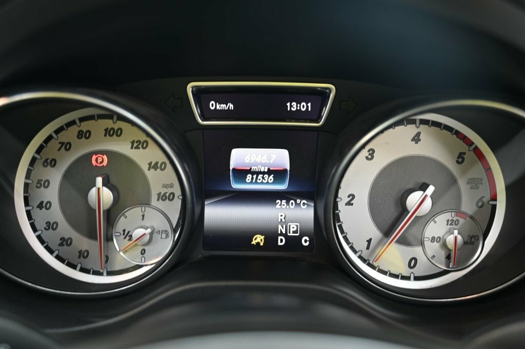 Mercedes-Benz CLA Class Cla 180 Amg Sport Red #18