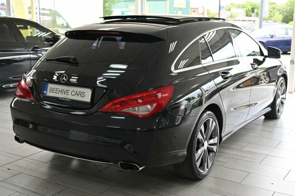 Mercedes-Benz CLA Class Cla 180 Amg Sport Red #10