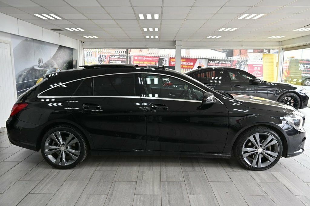 Mercedes-Benz CLA Class 2.1L Sport Black #3