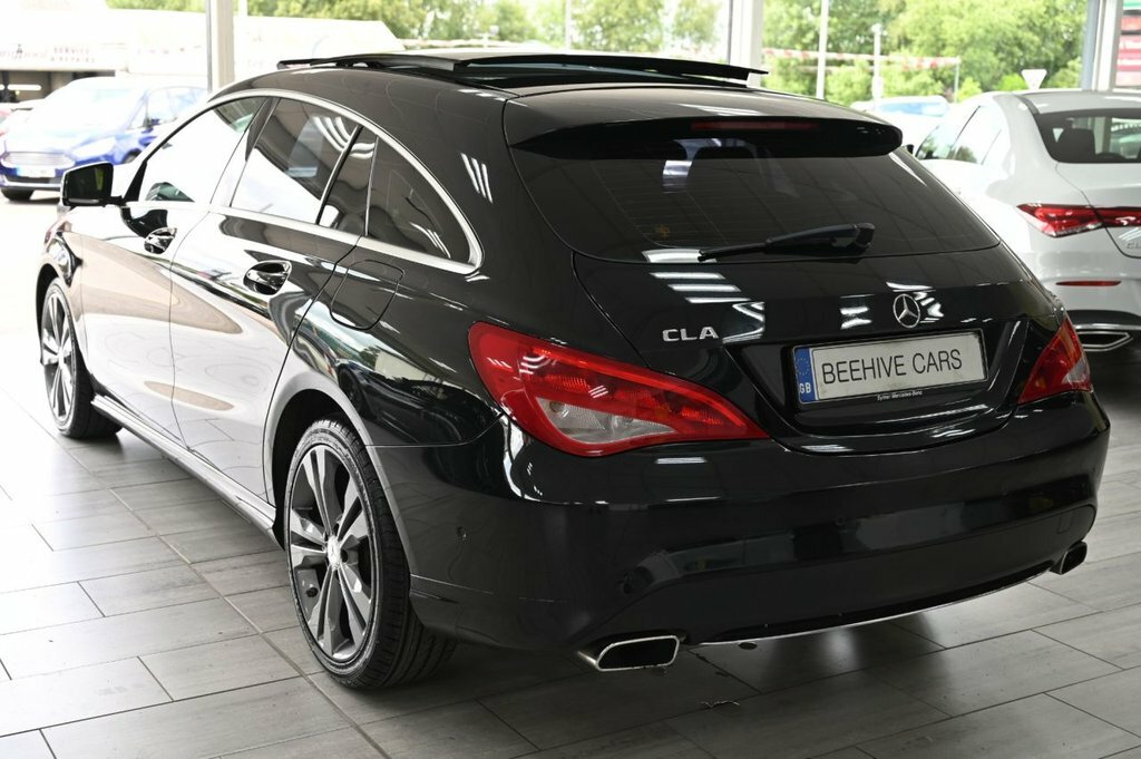 Mercedes-Benz CLA Class Cla 180 Amg Sport Red #9