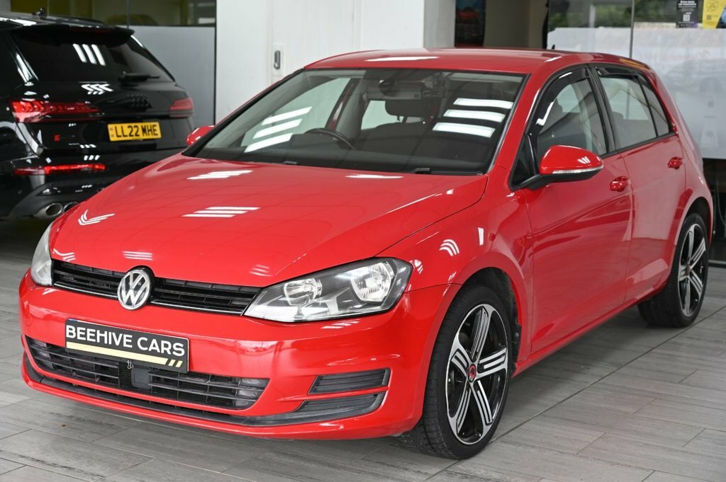 Volkswagen Golf 1.6L Se Red #5