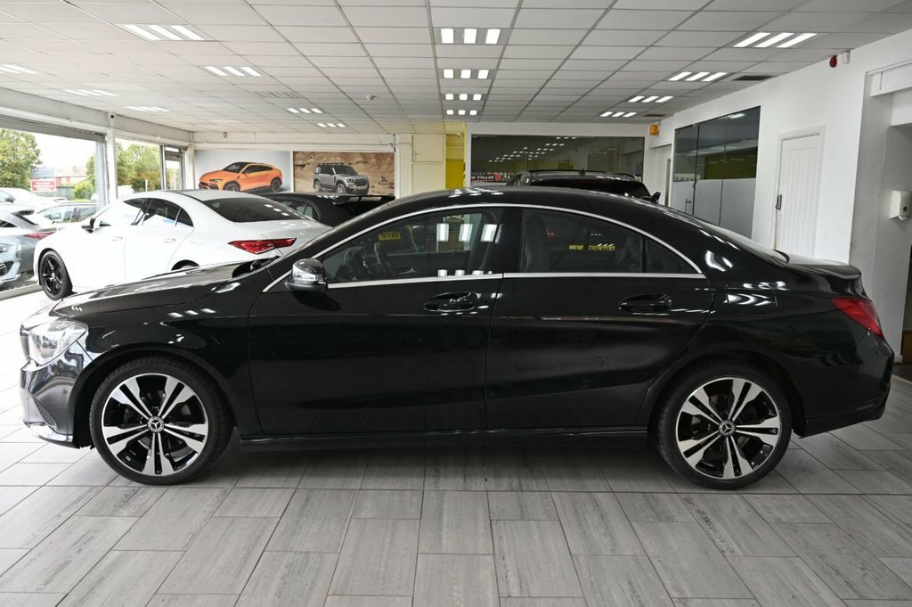 Mercedes-Benz CLA Class 2.1L Sport Black #4