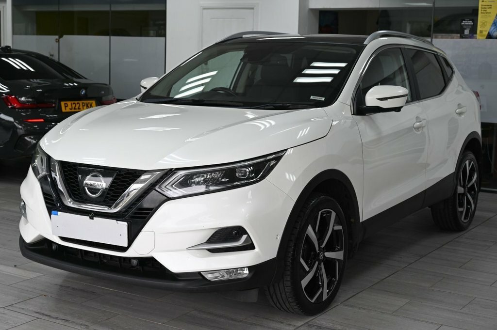 Nissan Qashqai 1.6L Tekna VF17OJB White #5