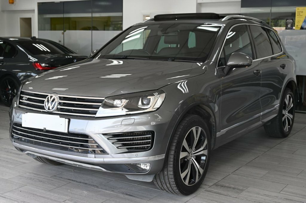 Volkswagen Touareg 3L R-line Grey #5