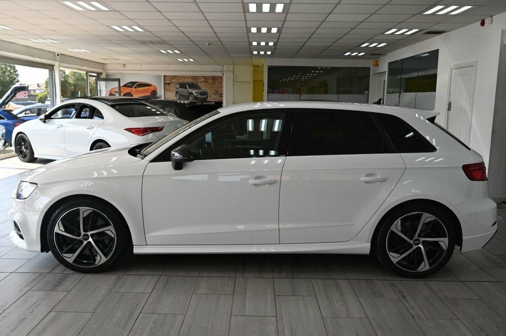 Audi S3 2L Black Edition White #4