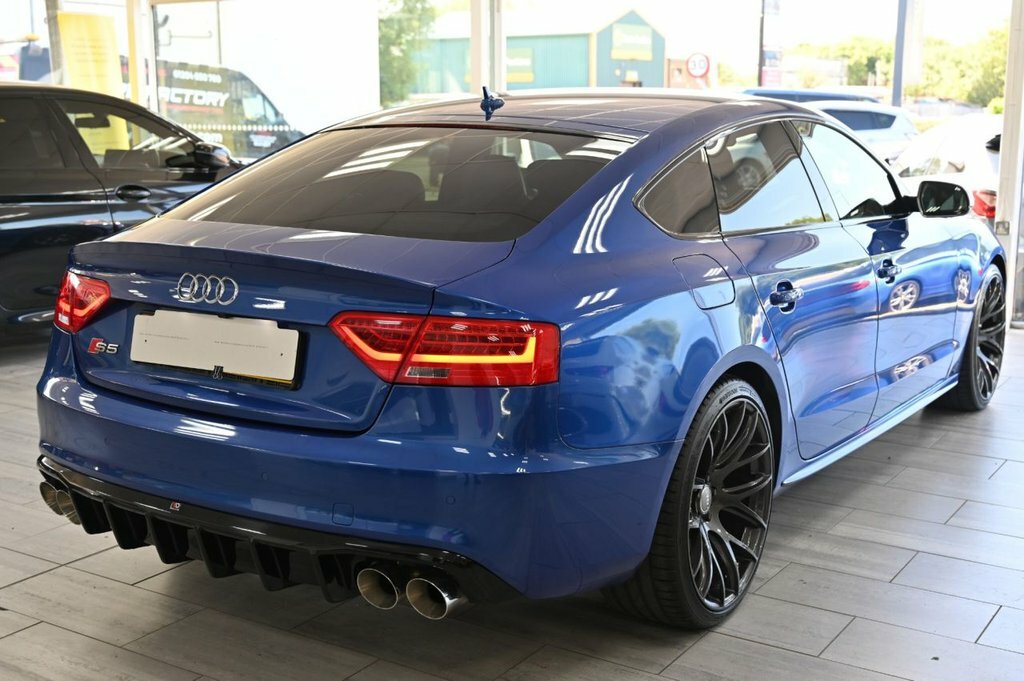 Audi S5 Black Edition Black #10