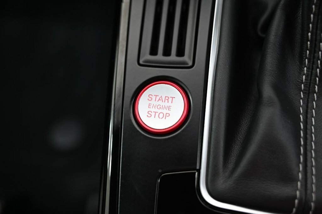 Audi S5 Black Edition Black #25