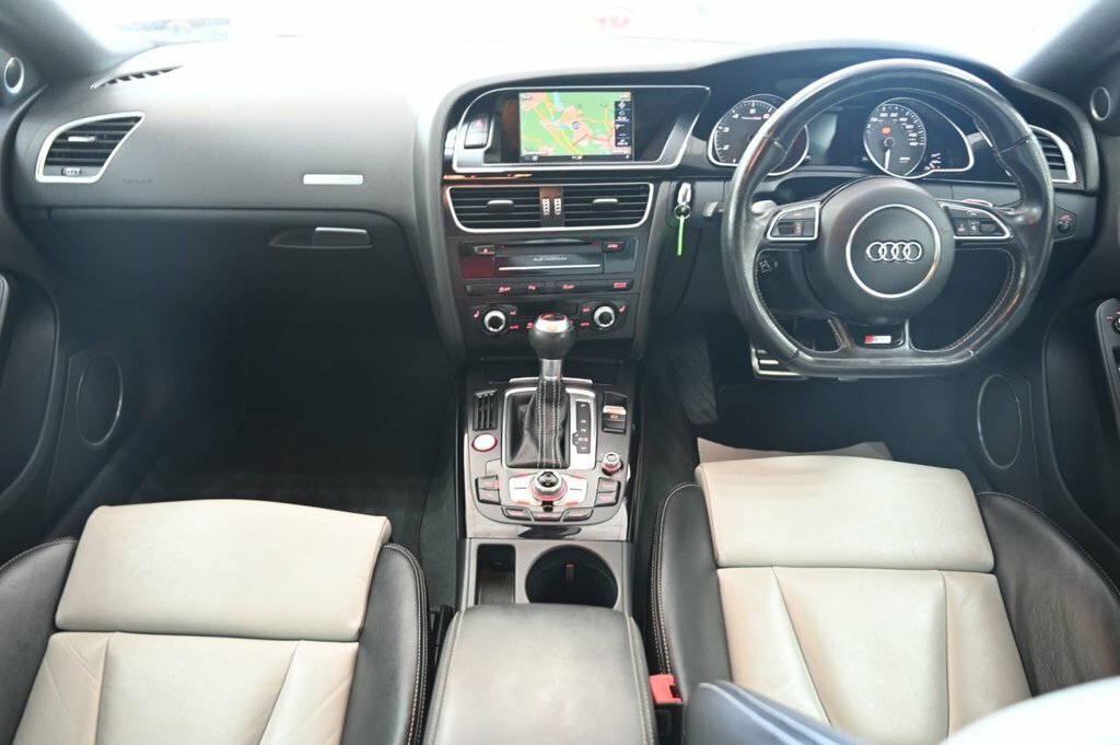 Audi S5 Black Edition Black #16