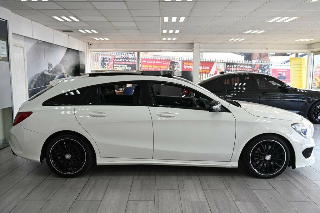 Mercedes-Benz CLA Class 2.1L Amg Sport SO15GWM White #3