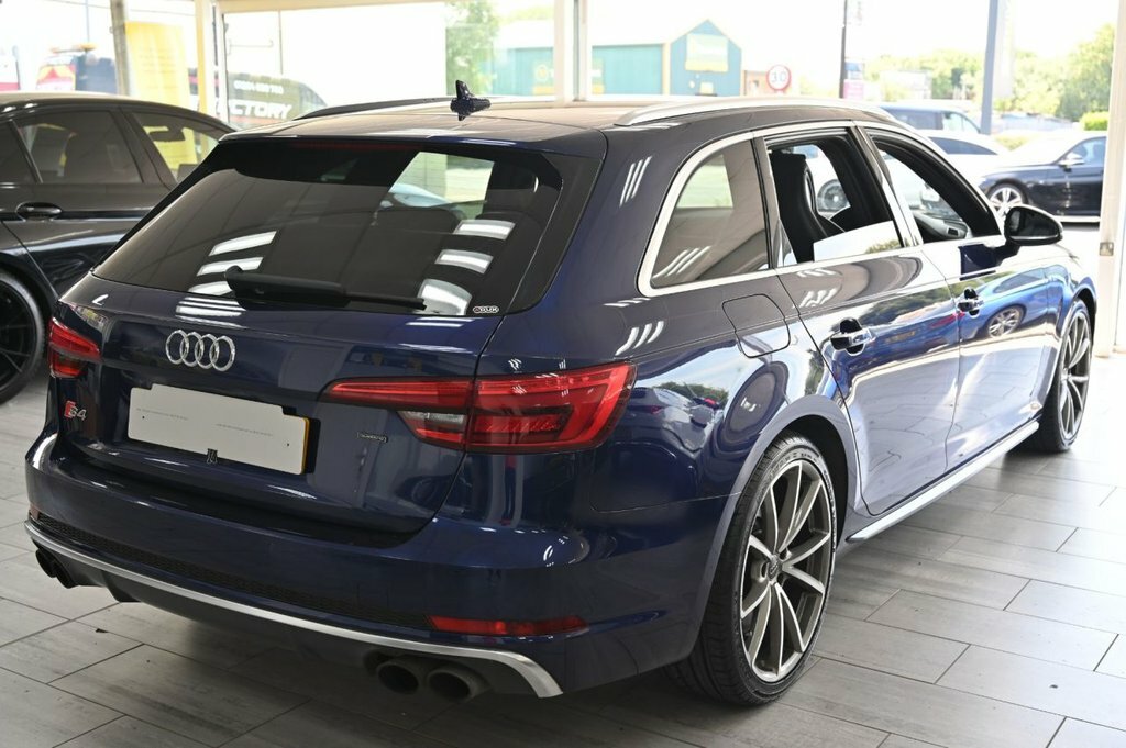Audi S4 Avant 3.0 Tfsi V6 Black #9