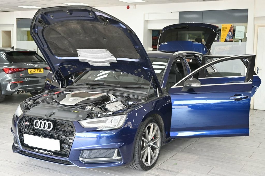Audi S4 Avant 3.0 Tfsi V6 Black #11
